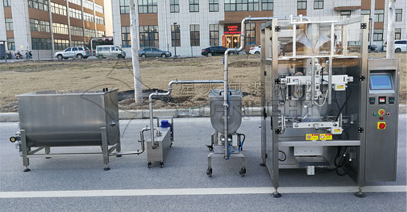 全自動濃醬灌裝機