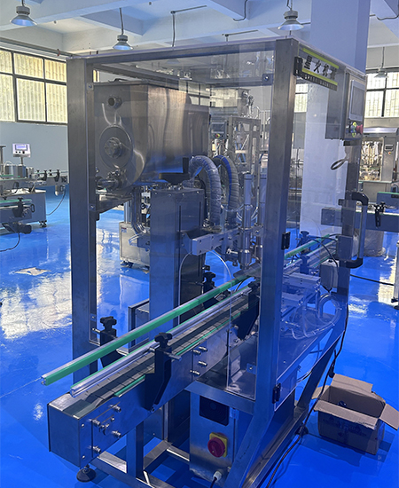 自動化香菇醬灌裝機設備車間實拍