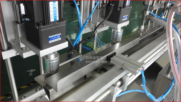 袋裝調味醬灌裝機,全自動調味醬灌裝設備